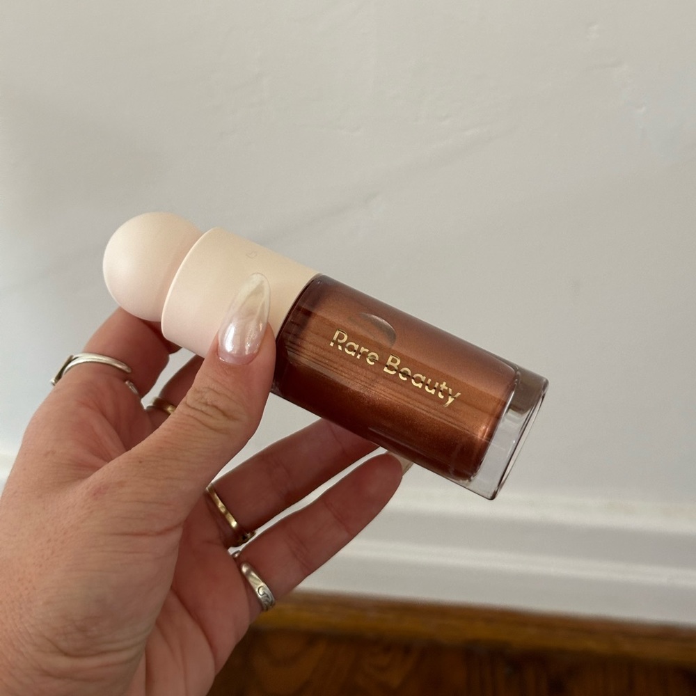 Rare Beauty Liquid Luminizer Reflect